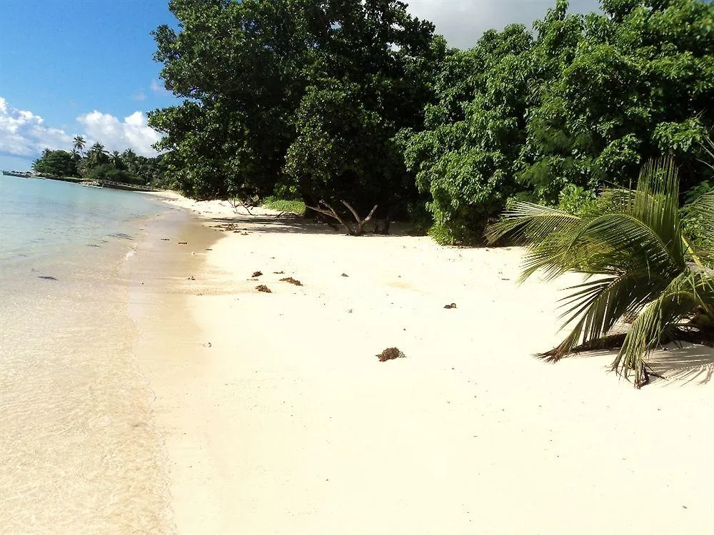Petit Baie Chalet Pointe La Rue 3*,  Seychelles