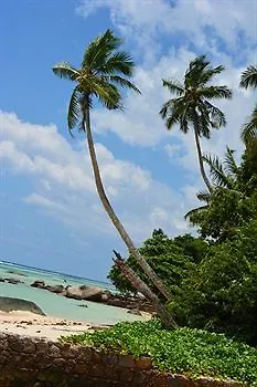 Petit Baie Chalet Pointe La Rue 3*,  Seychellerna