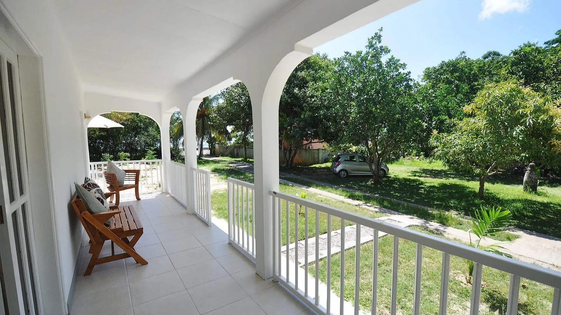 *** Hotell Petit Baie Chalet Pointe La Rue Seychellerna