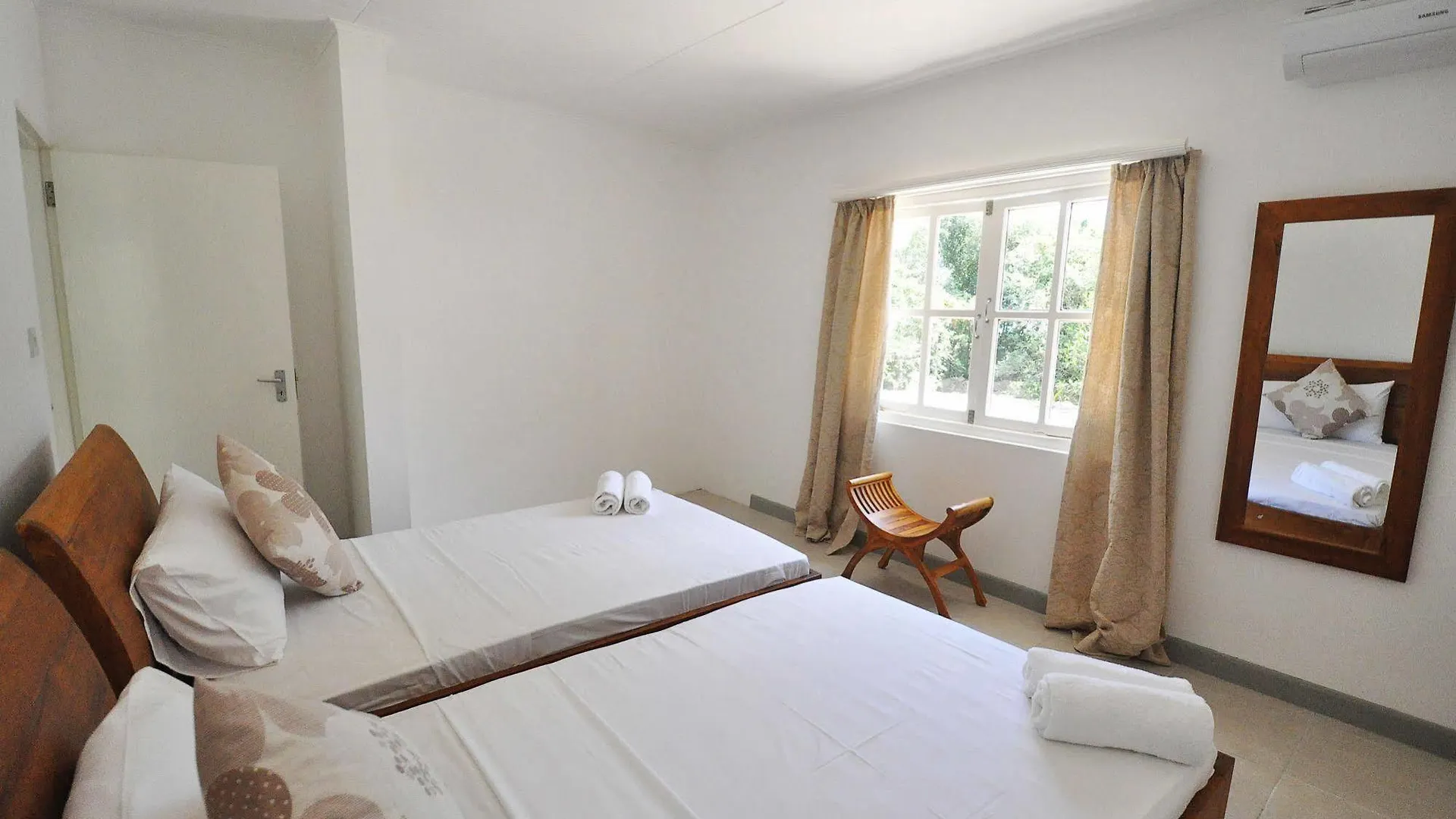 Hotell Petit Baie Chalet Pointe La Rue